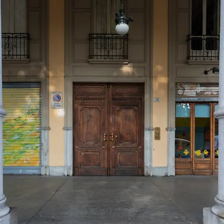 Casa Sacchi Nei Pressi Di Porta Nuova By Wonderful Italy アパート トリノ